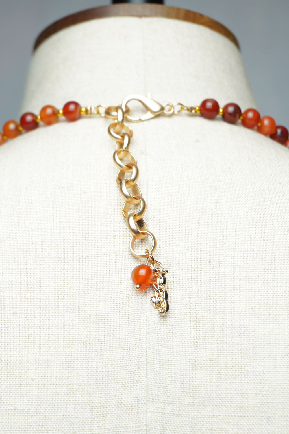 Mystic Rabbit Necklace in Carnelian Agate