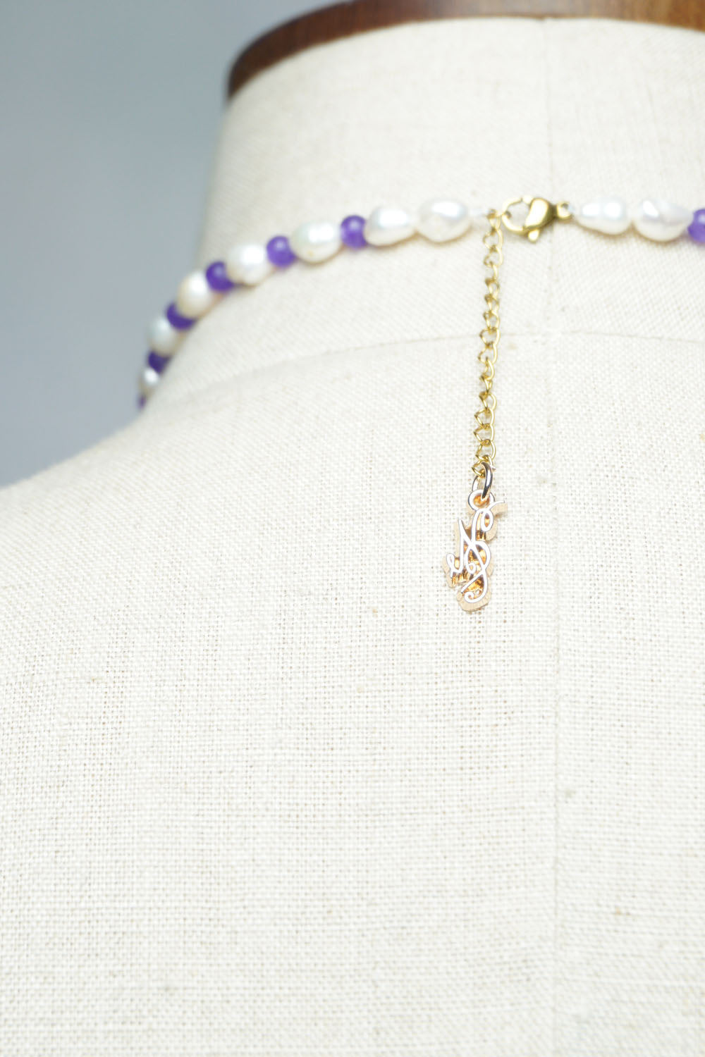 Lilibeth Choker in Natural Pearls and Amethysts